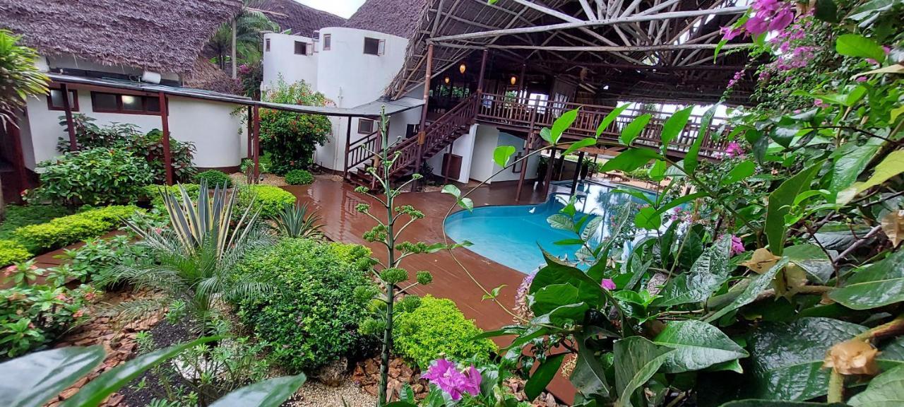 Kena Beach Hotel Matemwe  Exteriör bild