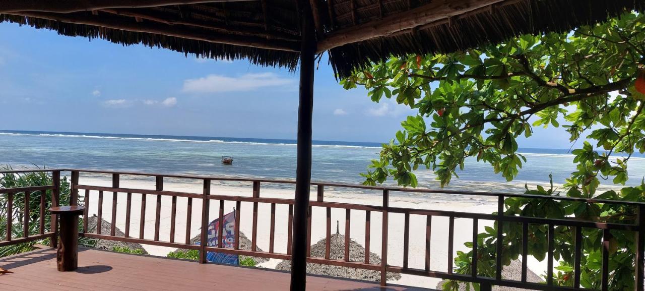 Kena Beach Hotel Matemwe  Exteriör bild